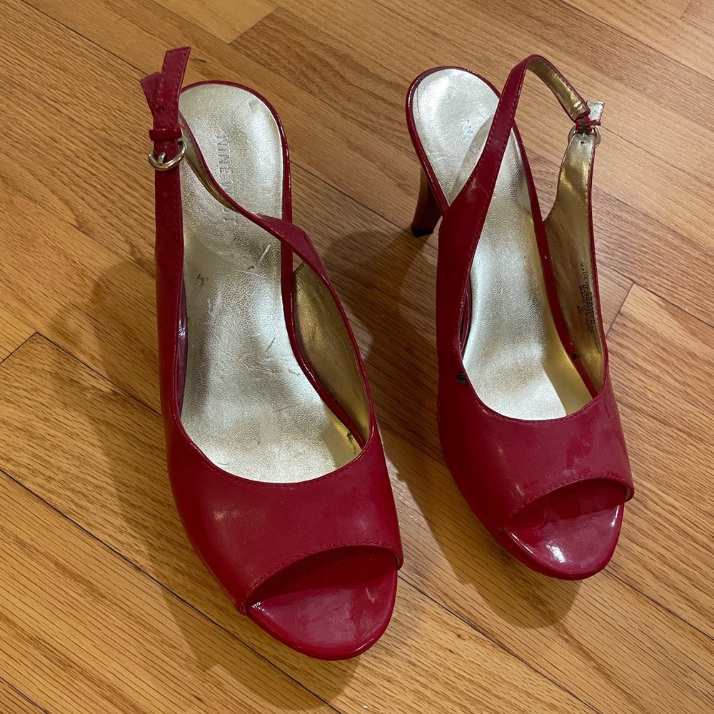 Nine West red heals size 8